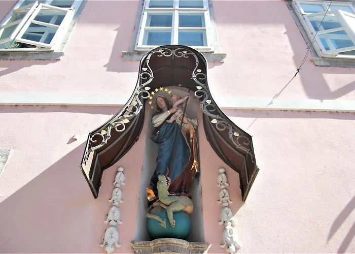 Διαμέρισμα Pink House *