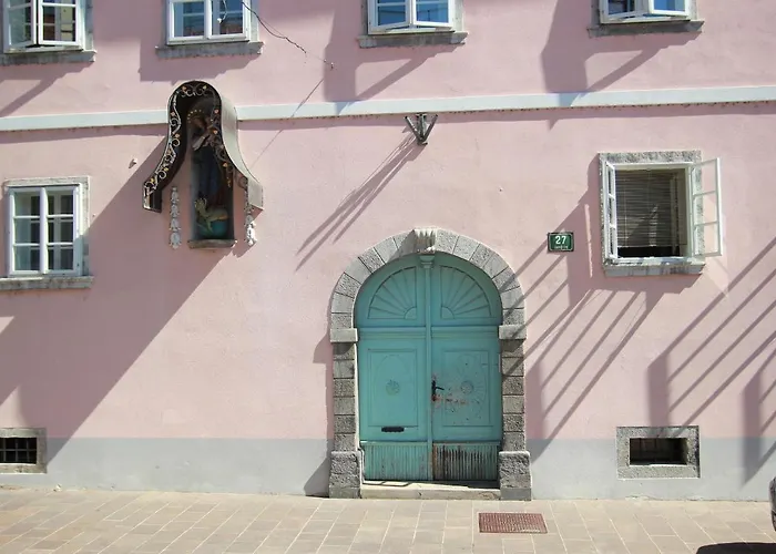 Lejlighed Pink House